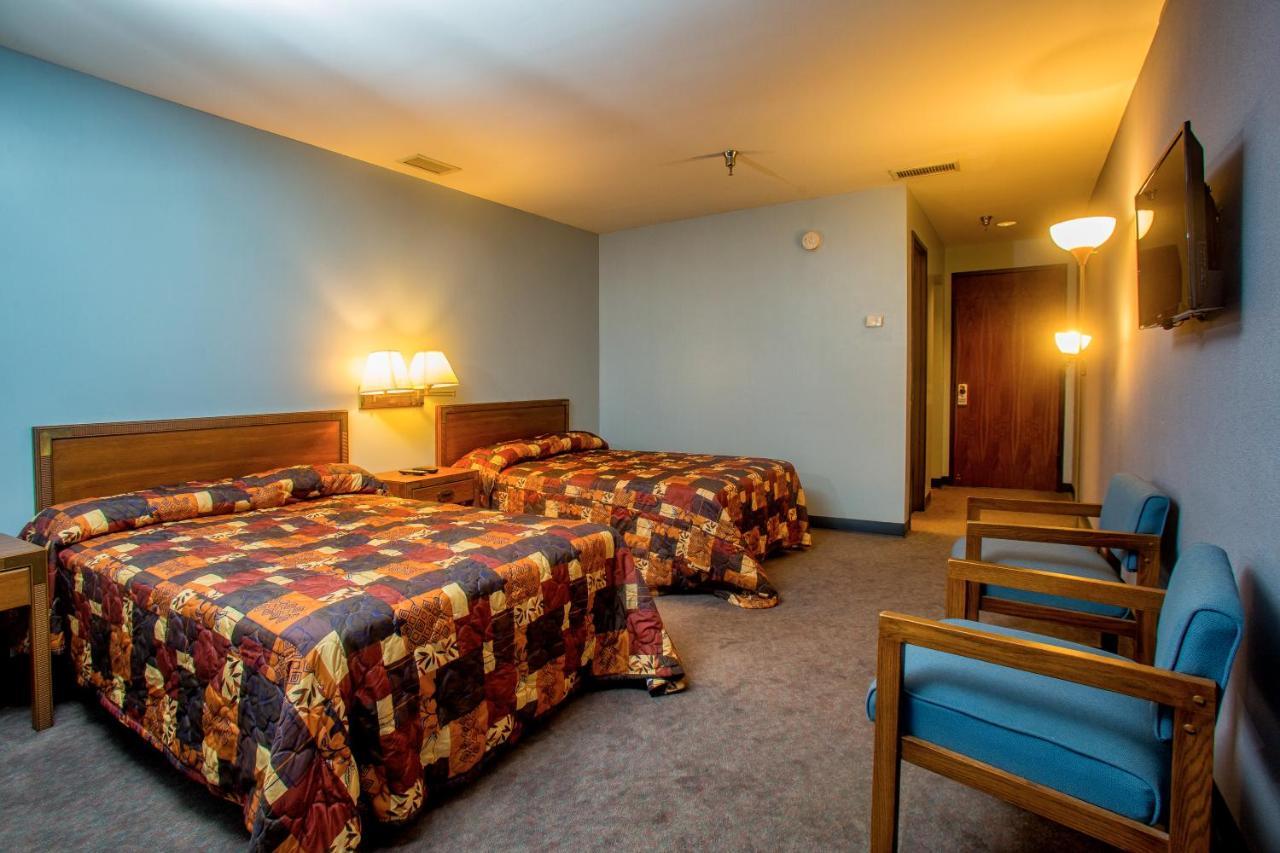 Lafayette Inn Moundsville エクステリア 写真