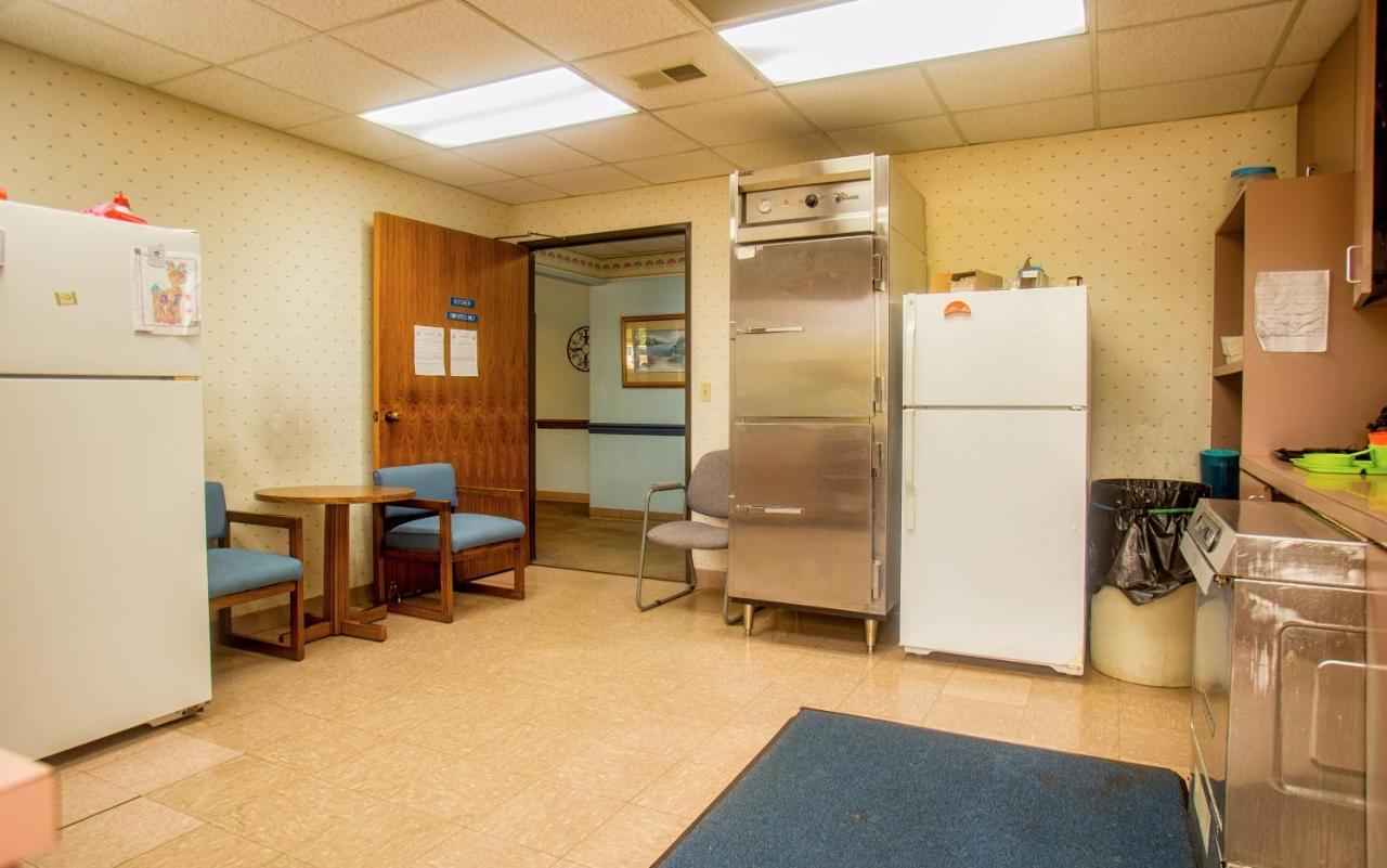 Lafayette Inn Moundsville エクステリア 写真