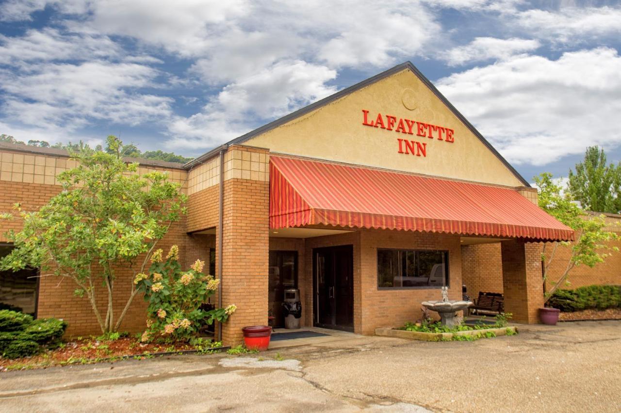 Lafayette Inn Moundsville エクステリア 写真